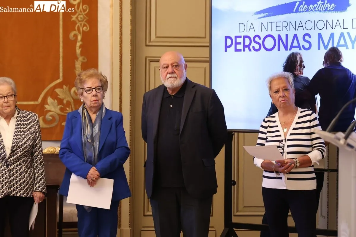 Acto del Día de los Mayores en el Ayuntamiento de Salamanca. Foto de David Sañudo