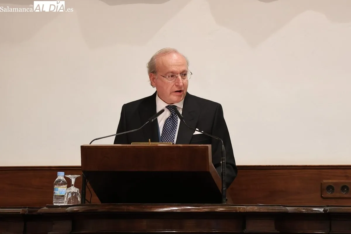 Acto de ingreso del Emiliano Hernández Galilea en la Real Academia de Medicina de Salamanca. Foto: David Sañudo