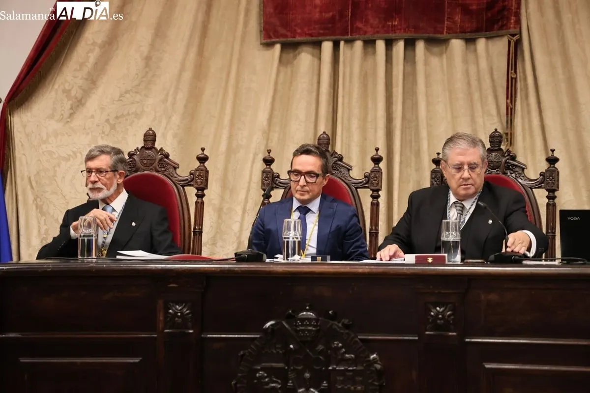 Acto de ingreso del Emiliano Hernández Galilea en la Real Academia de Medicina de Salamanca. Foto: David Sañudo