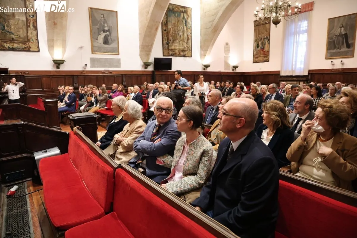 Acto de ingreso del Emiliano Hernández Galilea en la Real Academia de Medicina de Salamanca. Foto: David Sañudo