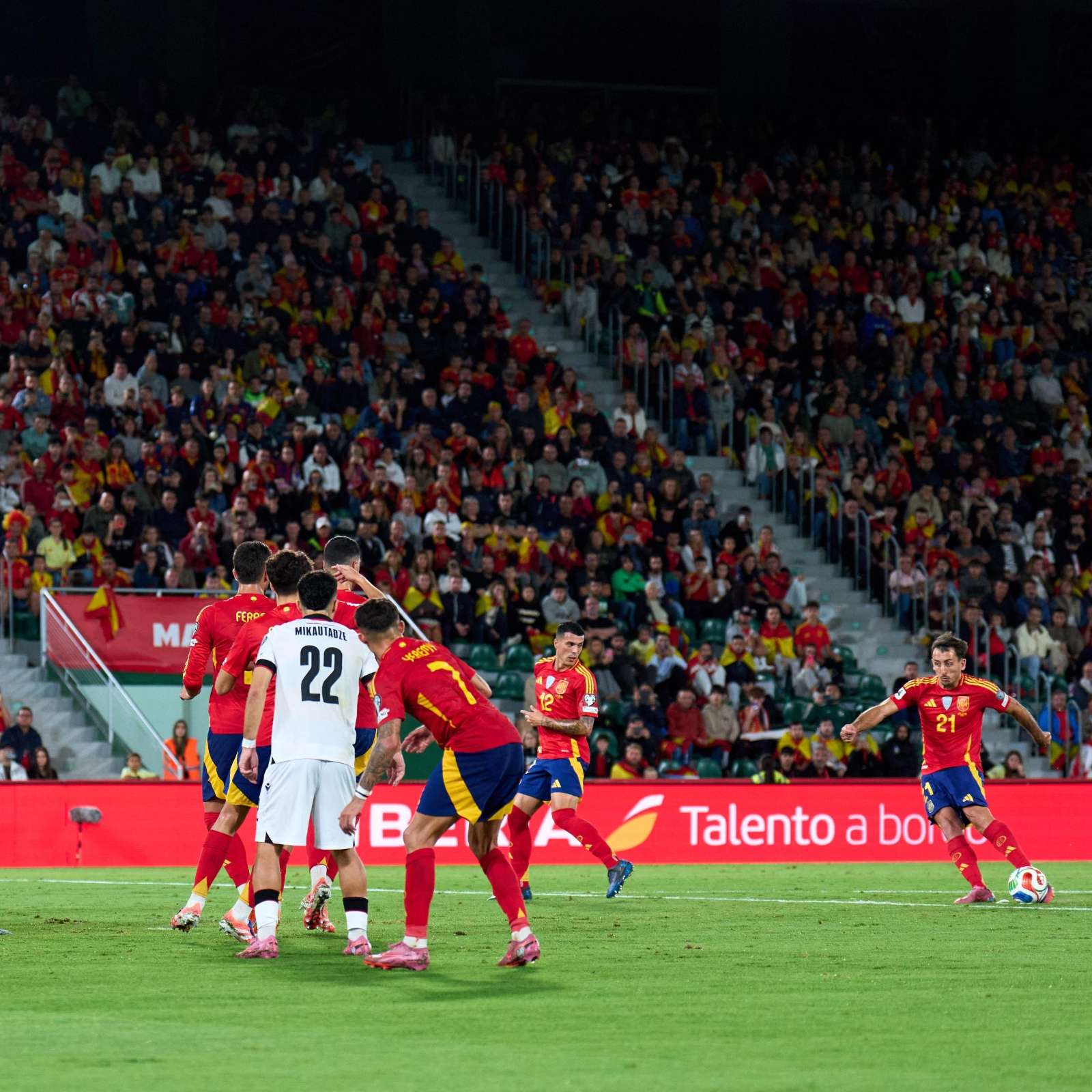 España gana a Georgia en un partido que podría haber goleado rumbo al Mundial 2026 (2-0)