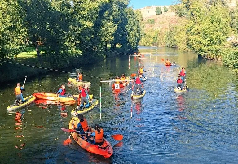 Foto 9 - La salida del sol permite disfrutar del &Aacute;gueda a los chavales del programa Multiaventura