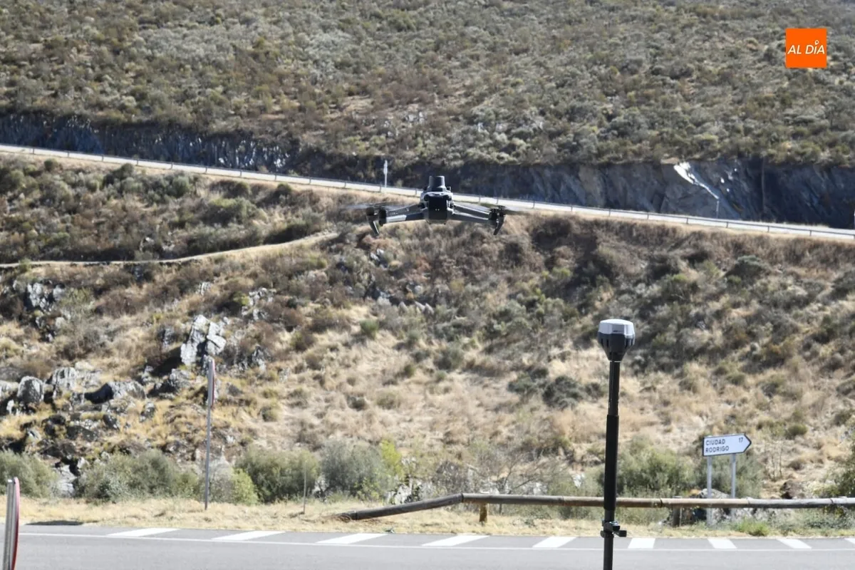 Foto 4 - Alumnos de un Master de la USAL se adentran en Siega Verde en pos de la preservaci&oacute;n del Yacimiento