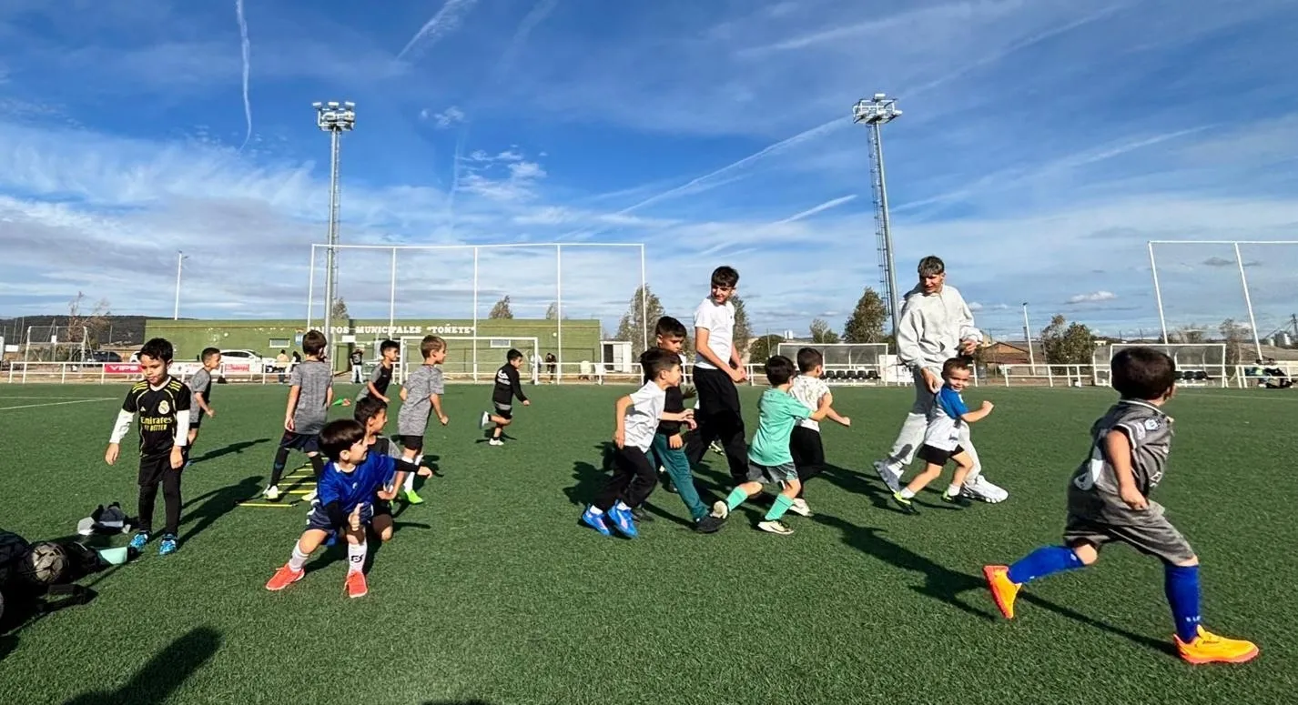 Foto 2 - La Escuela de F&uacute;tbol del Ciudad Rodrigo CF inicia la temporada