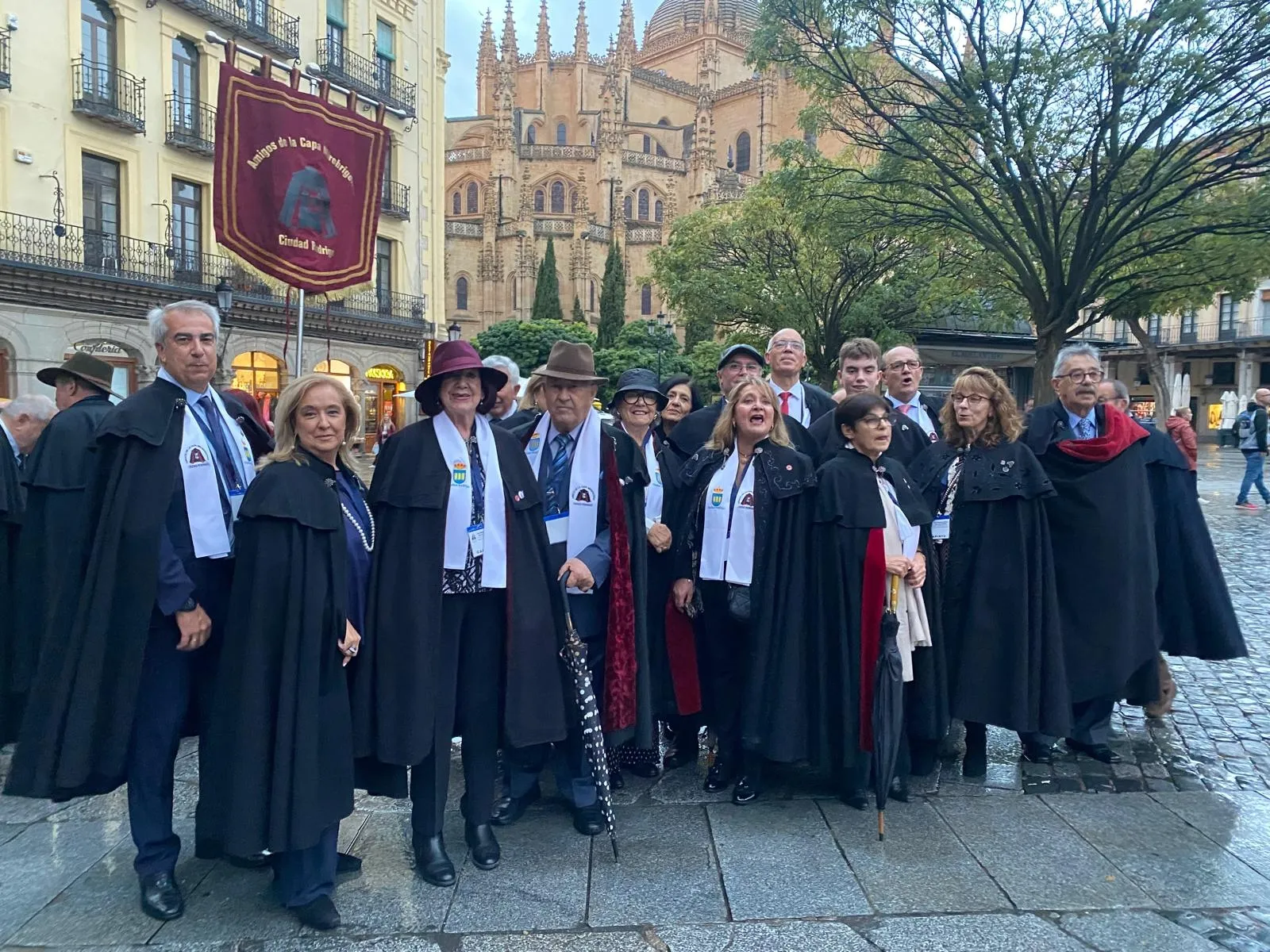 Foto 3 - 25 capistas mirobrigenses asisten en Segovia al 25&ordm; Encuentro Nacional de la Capa