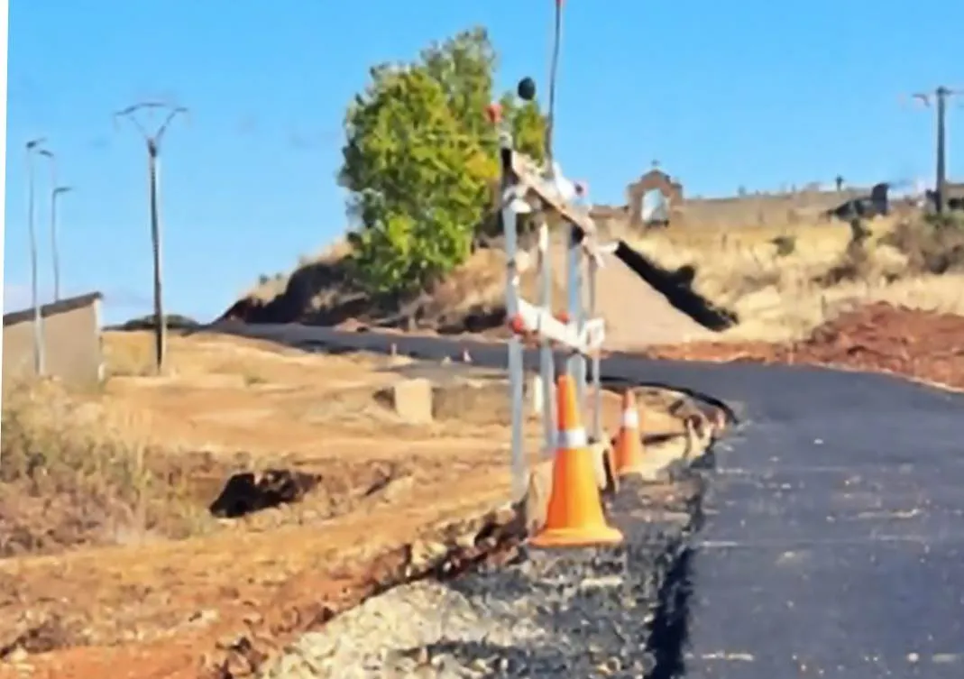 Foto 3 - Hartazgo en Sepulcro-Hilario al no divisar el final de las obras de la carretera a Cabrillas