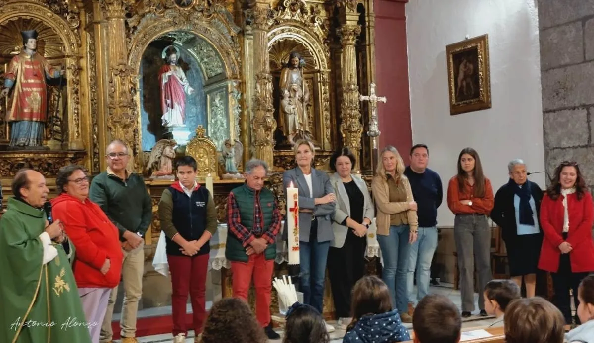 Foto 4 - San Andr&eacute;s bendice y env&iacute;a a sus agentes de pastoral