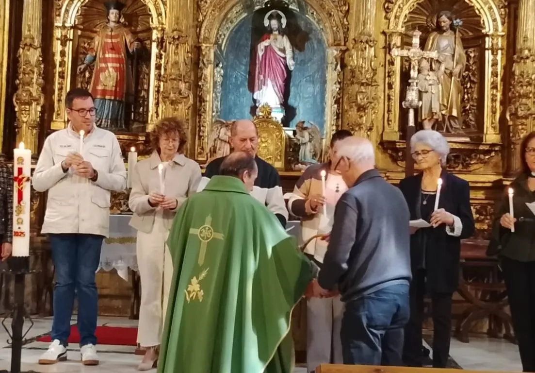 Foto 2 - San Andr&eacute;s bendice y env&iacute;a a sus agentes de pastoral