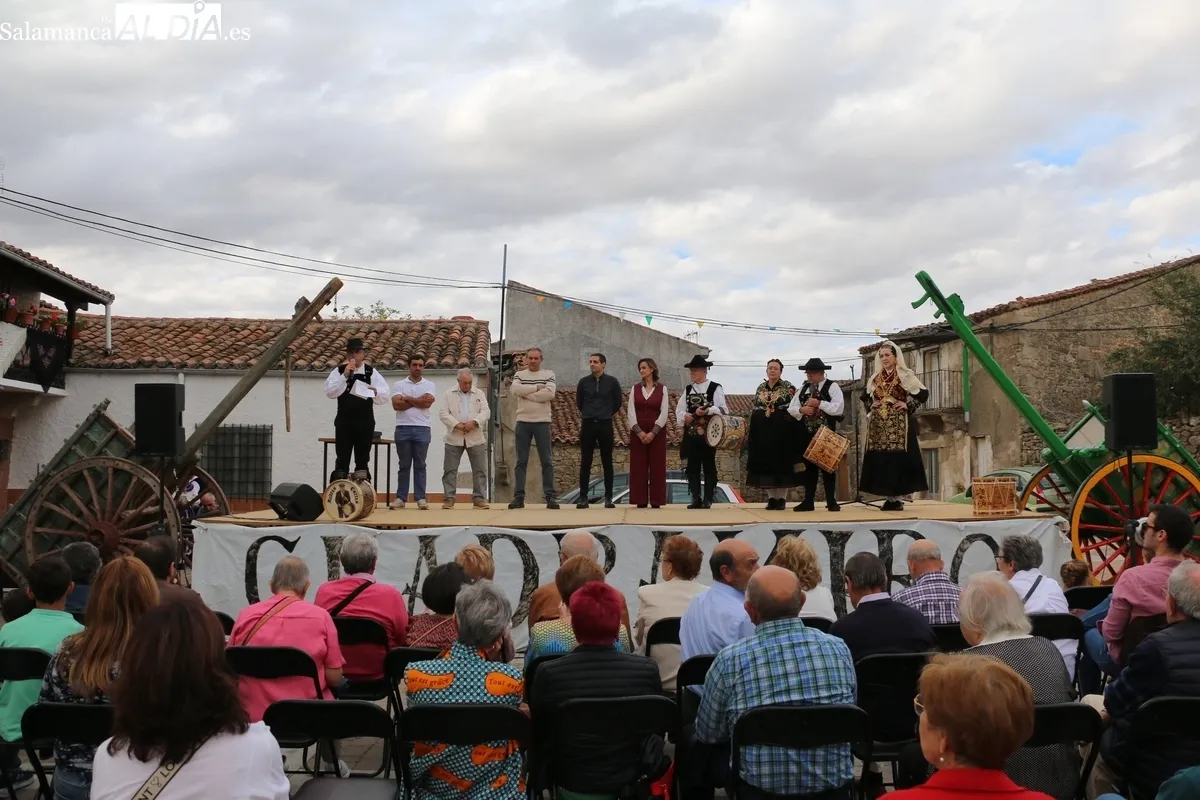 El VII Certamen de Folclore de Guadramiro se erige como referente del folclore charro en Salamanca / CORRAL 