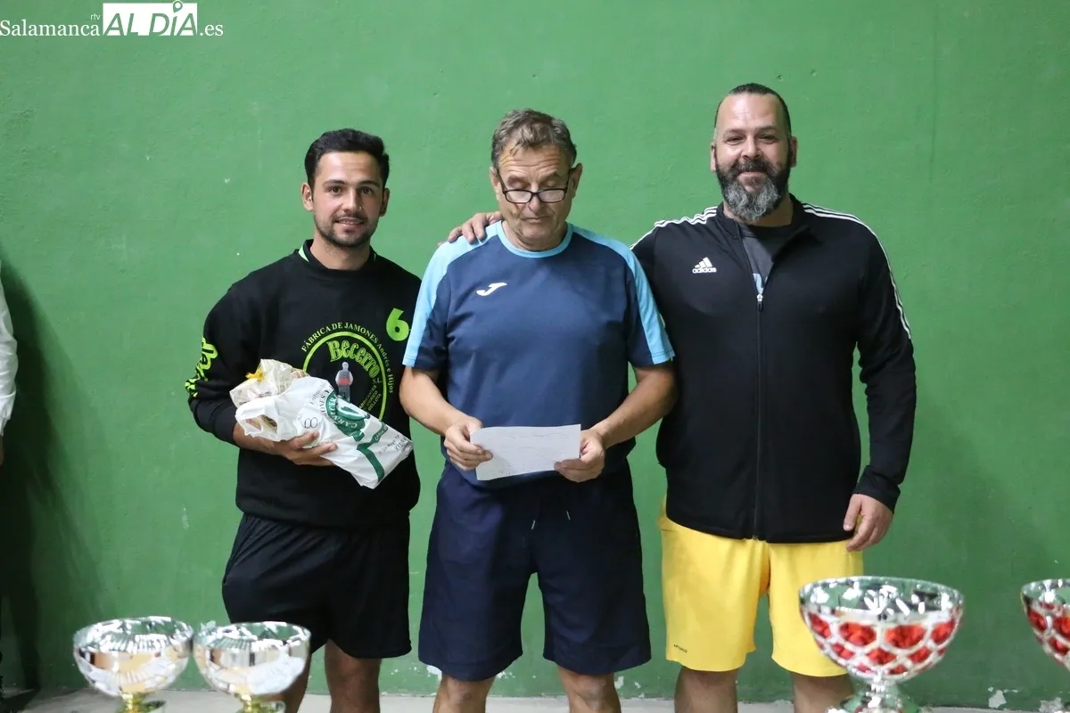 Excelente nivel el que demostraron las 16 parejas participantes en este XIV Campeonato de Frontenis de Vitigudino / CORRAL