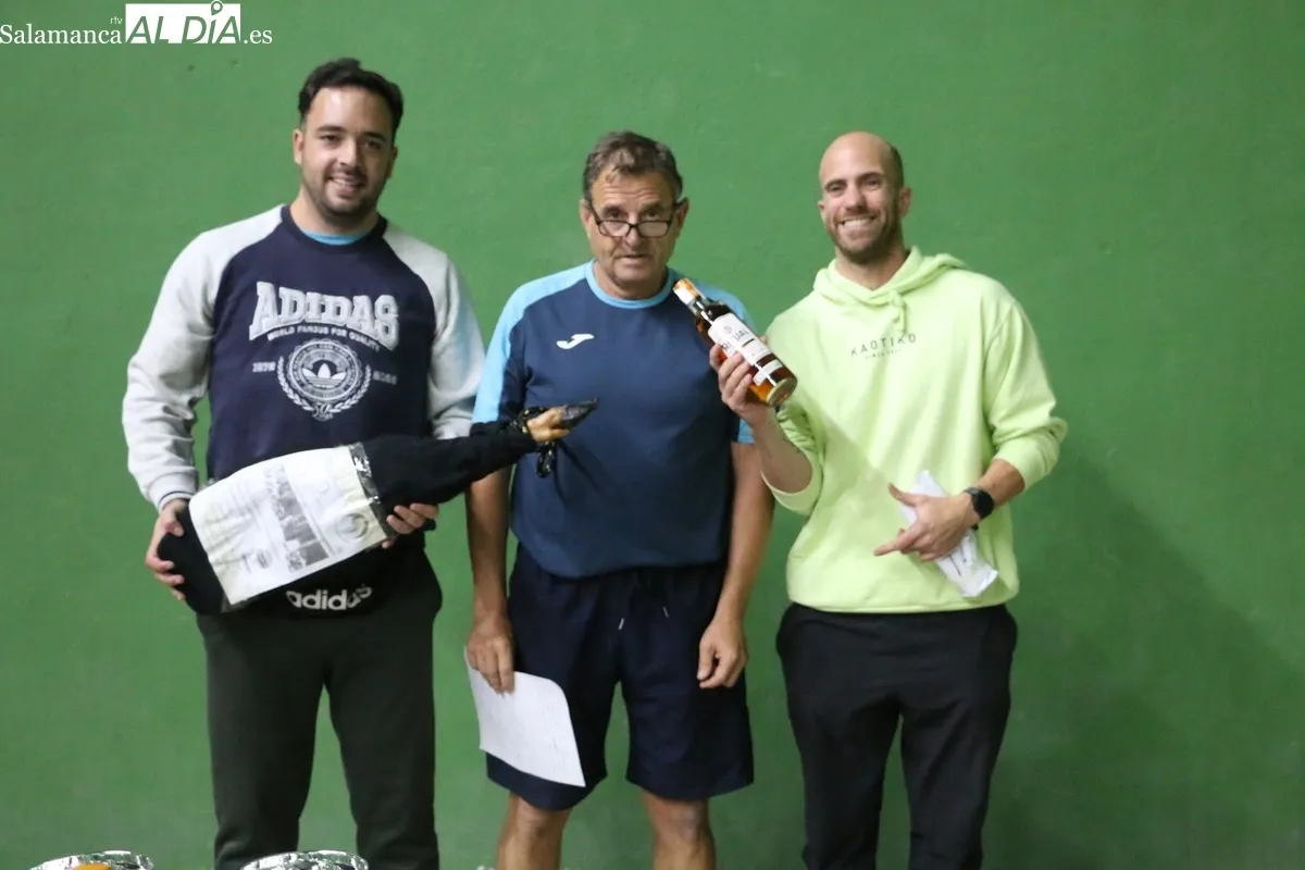 Excelente nivel el que demostraron las 16 parejas participantes en este XIV Campeonato de Frontenis de Vitigudino / CORRAL