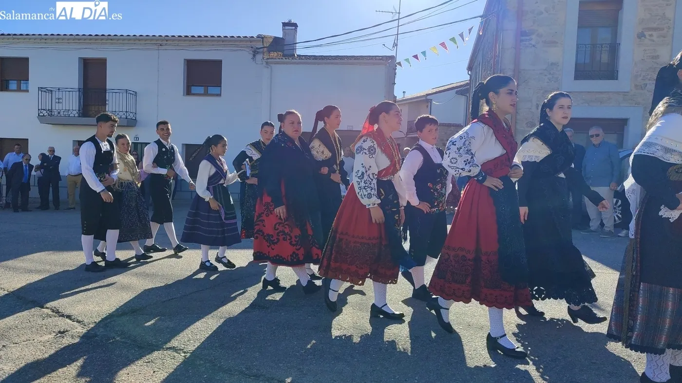 Día grande de las fiestas de las Madrinas en Valderrodrigo / CORRAL