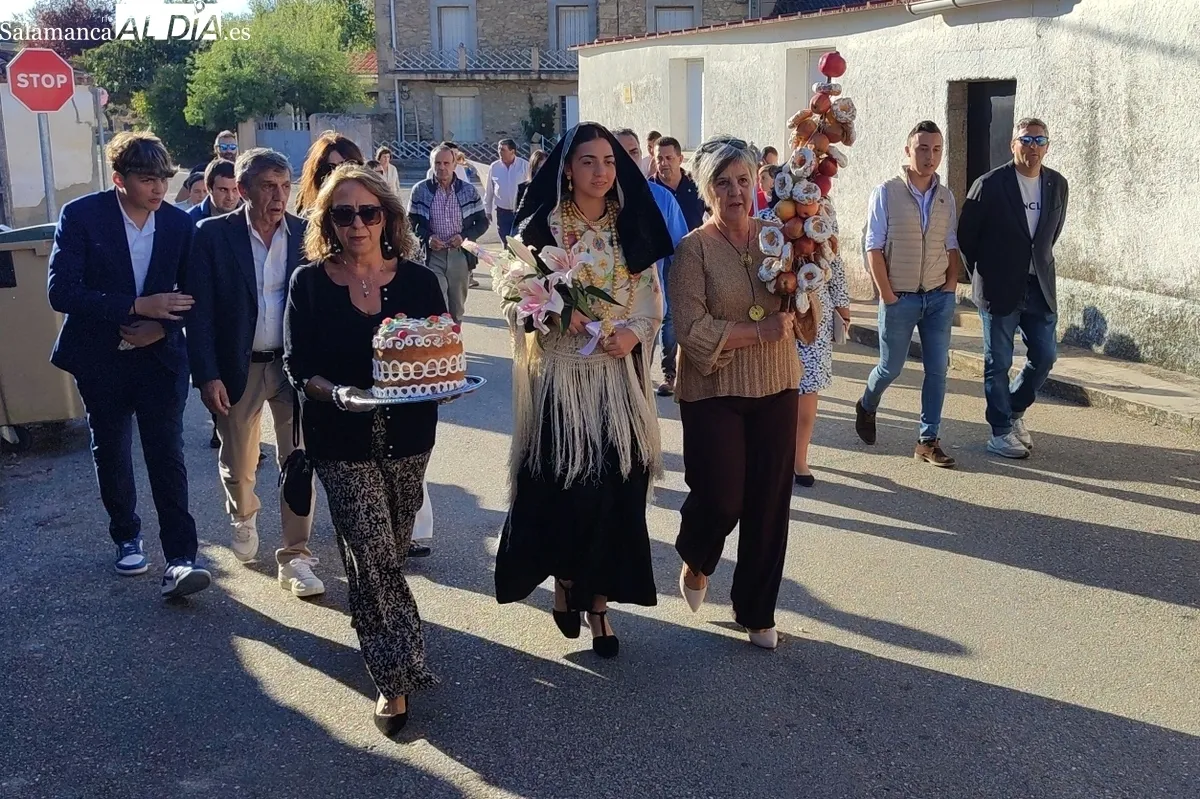 Las Madrinas de Bogajo fueron este año en honor al Niño Jesús por ser mozas solteras / CORRAL