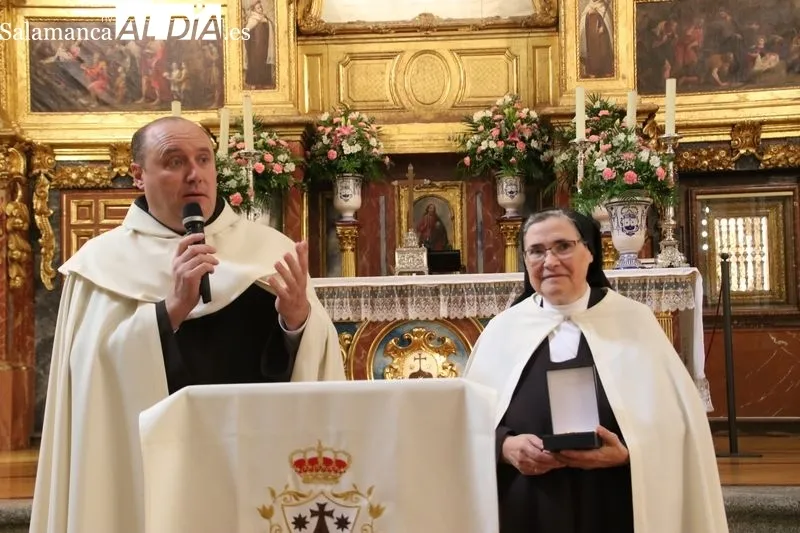 Foto 4 - La Orden del Carmelo Descalzo recibe la Medalla de Honor de Alba de Tormes