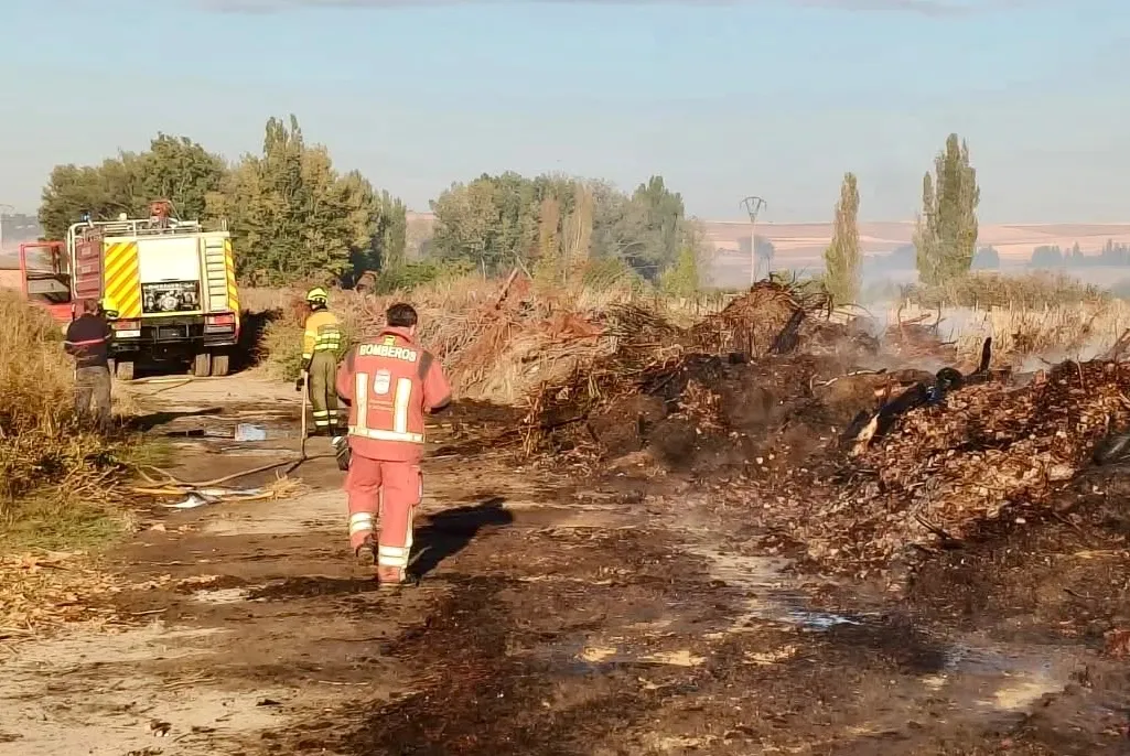 Se reaviva el incendio de Las Eras. Ayto Villoria