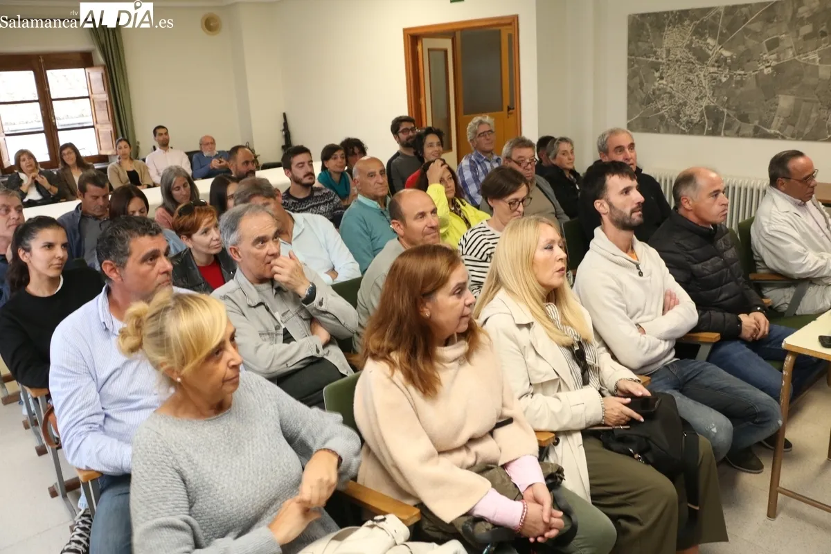 Presentación en Lumbrales del proyecto 'Territorio Joven', de la Asociación de Turismo Arribes del Duero / CORRAL