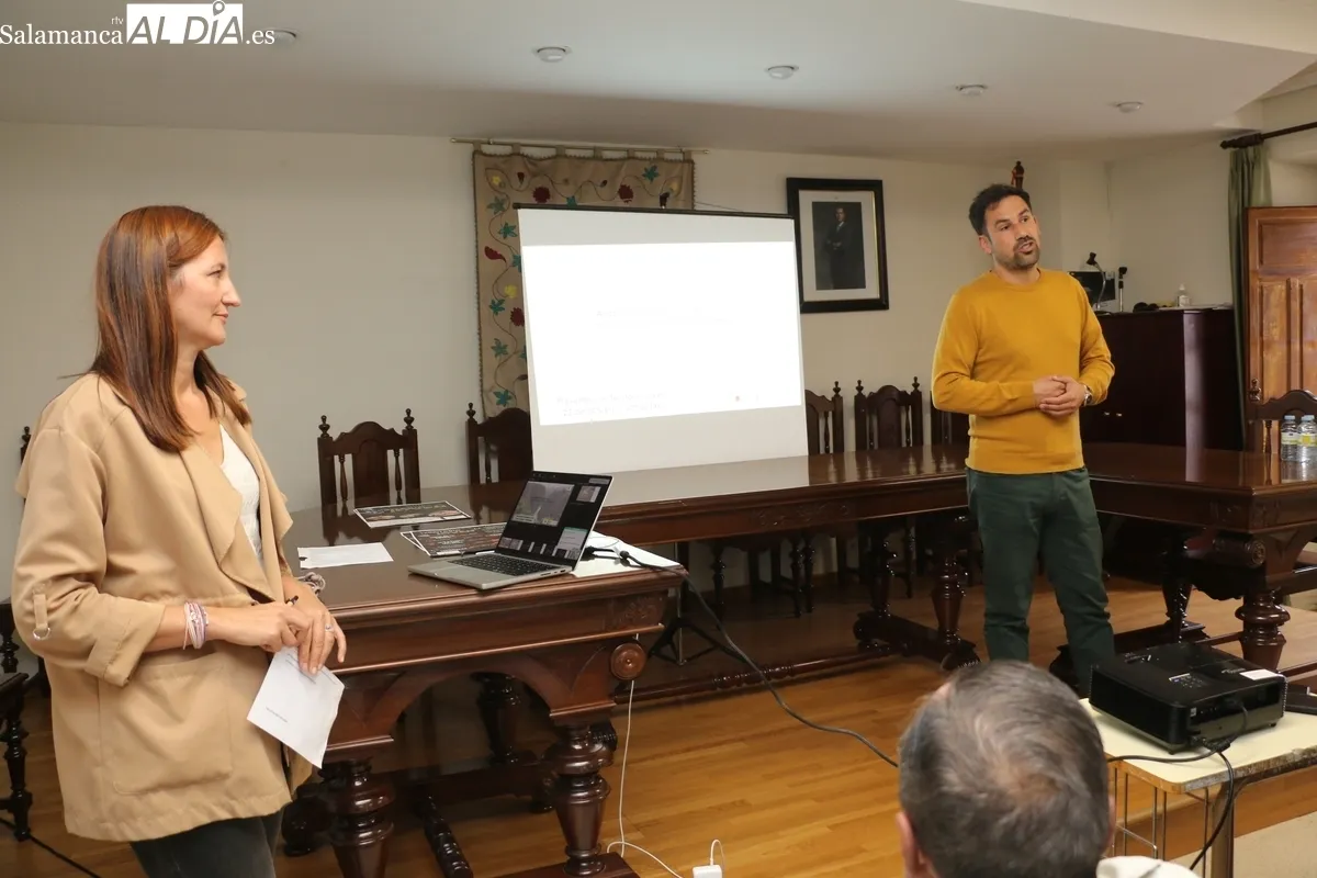 Presentación en Lumbrales del proyecto 'Territorio Joven', de la Asociación de Turismo Arribes del Duero / CORRAL