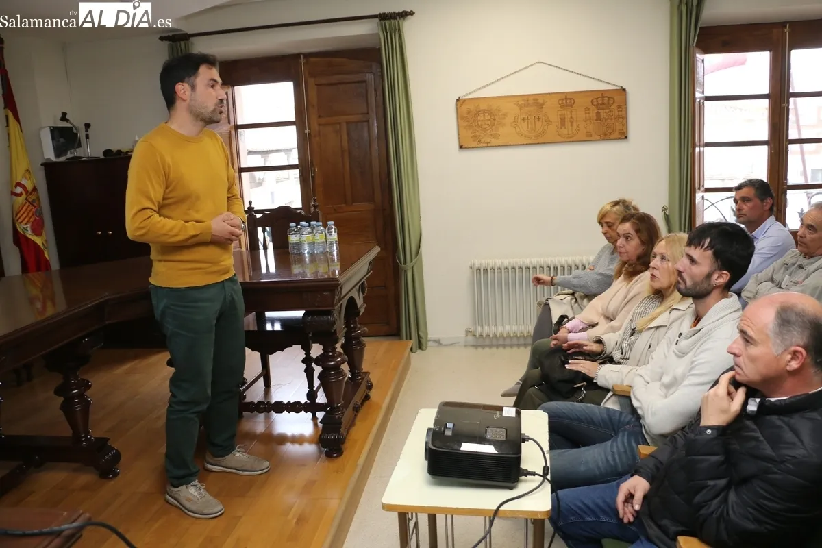 Presentación en Lumbrales del proyecto 'Territorio Joven', de la Asociación de Turismo Arribes del Duero / CORRAL