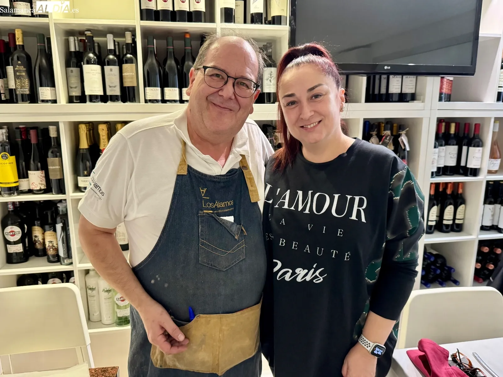 Mari Ángeles Muñoz, de Camela, visita Los Álamos Gastrolab