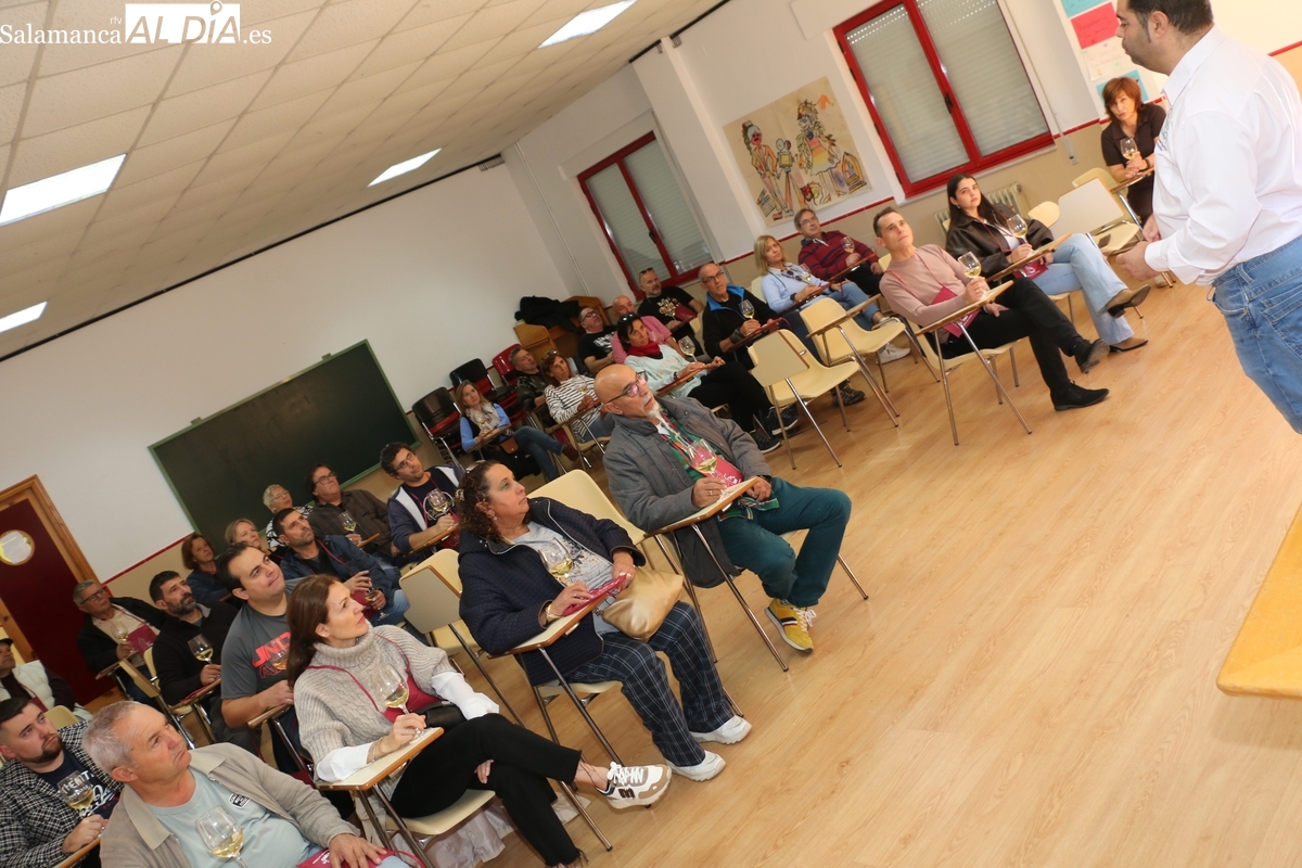 Aldeadávila consolida su Feria del Vino como un éxito de participación