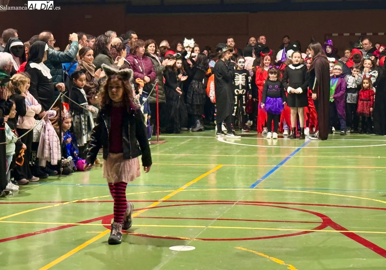 Foto 8 - Halloween convierte el pabell&oacute;n del Severiano Montero en una fiesta terror&iacute;ficamente divertida