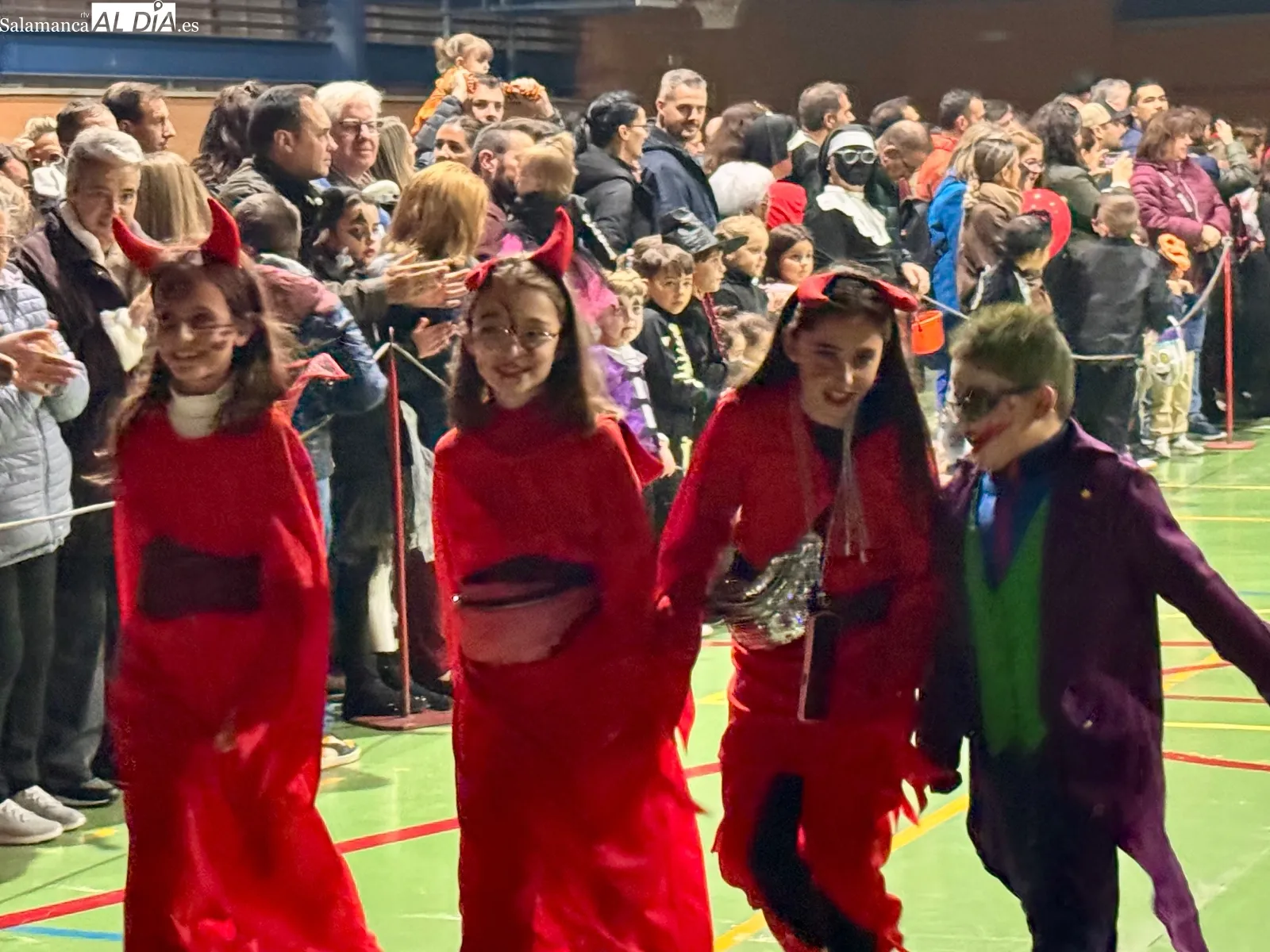 Foto 4 - Halloween convierte el pabell&oacute;n del Severiano Montero en una fiesta terror&iacute;ficamente divertida