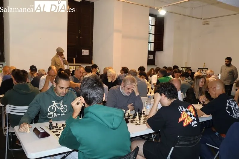 Foto 2 - El X Torneo de Ajedrez de Alba de Tormes re&uacute;ne a m&aacute;s de 70 participantes entre las categor&iacute;as infantil y absoluta