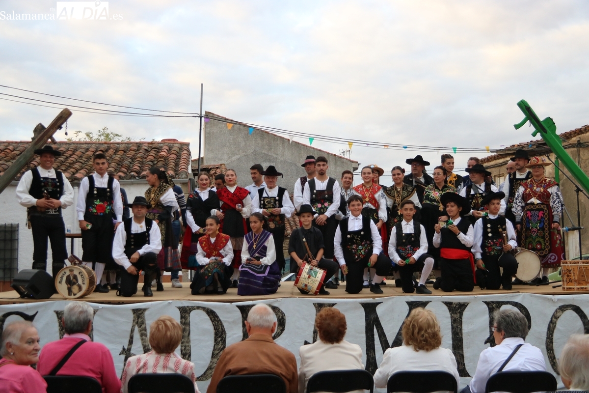 Tamborileros en Guadramiro: 31 folcloristas en el certamen