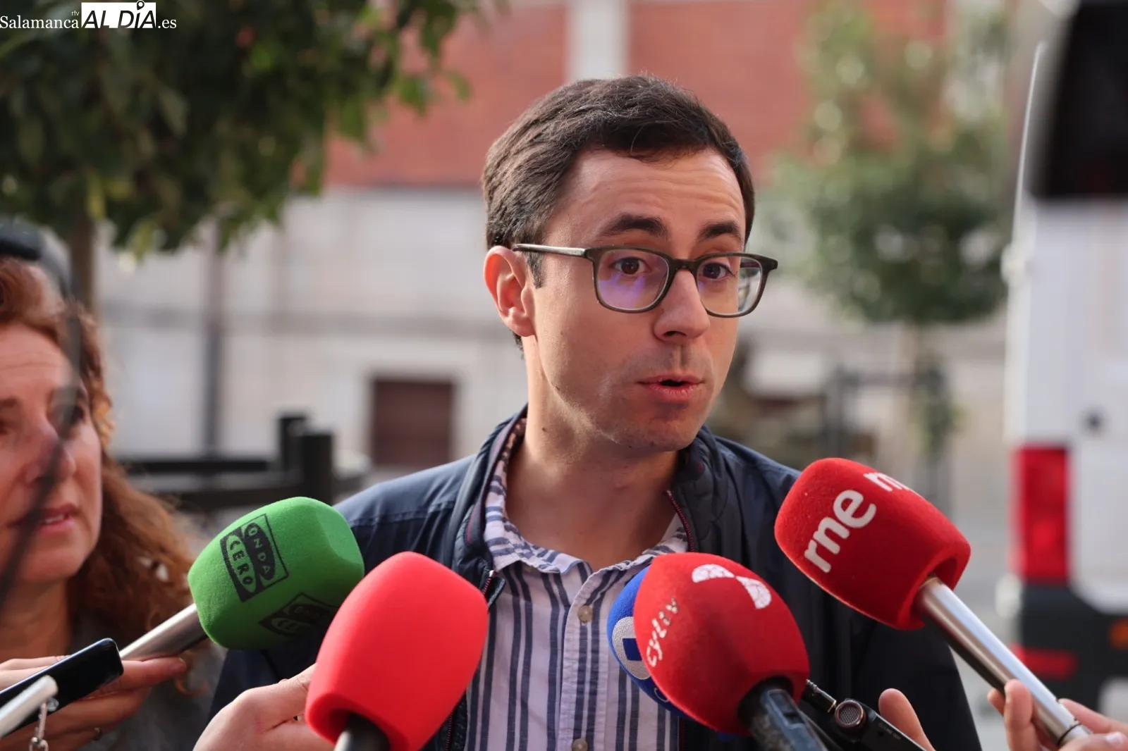 Rueda de prensa del PSOE en la Plaza del Mercado | Fotos: David Sañudo
