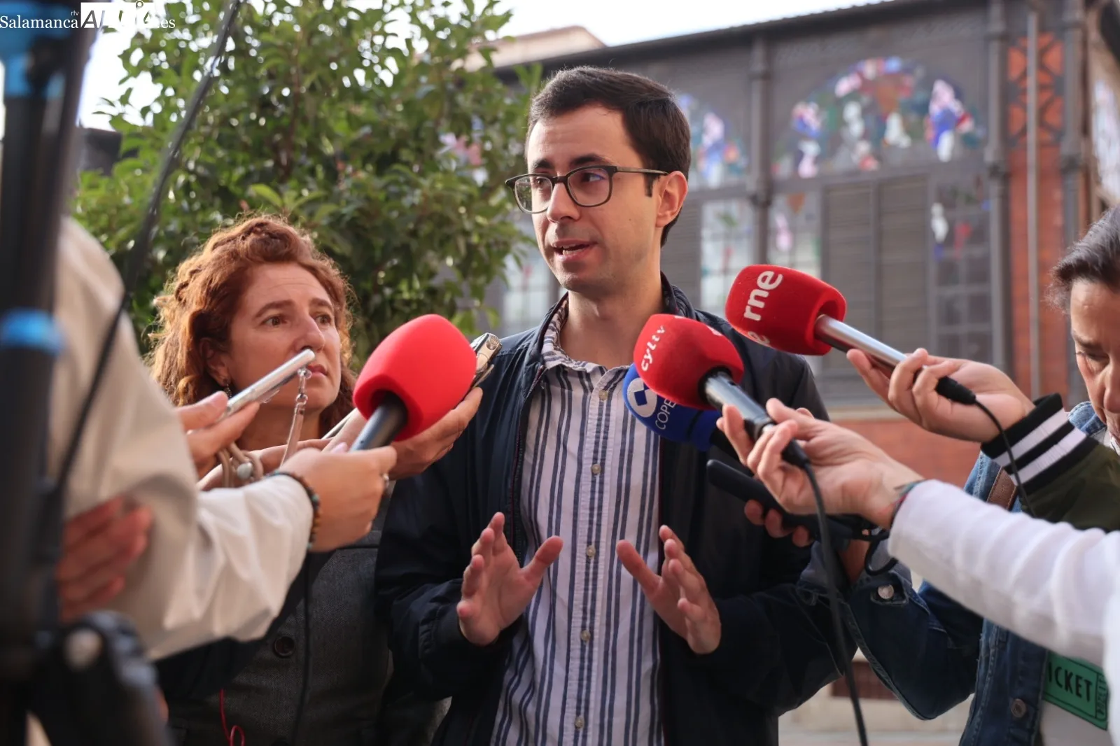 Rueda de prensa del PSOE en la Plaza del Mercado | Fotos: David Sañudo