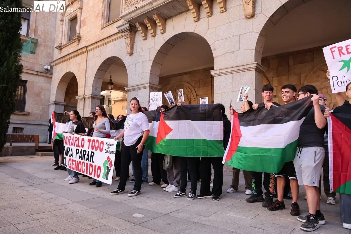 Manifestación de estudiantes en Salamanca contra el genocidio del pueblo palestino. Foto de David Sañudo