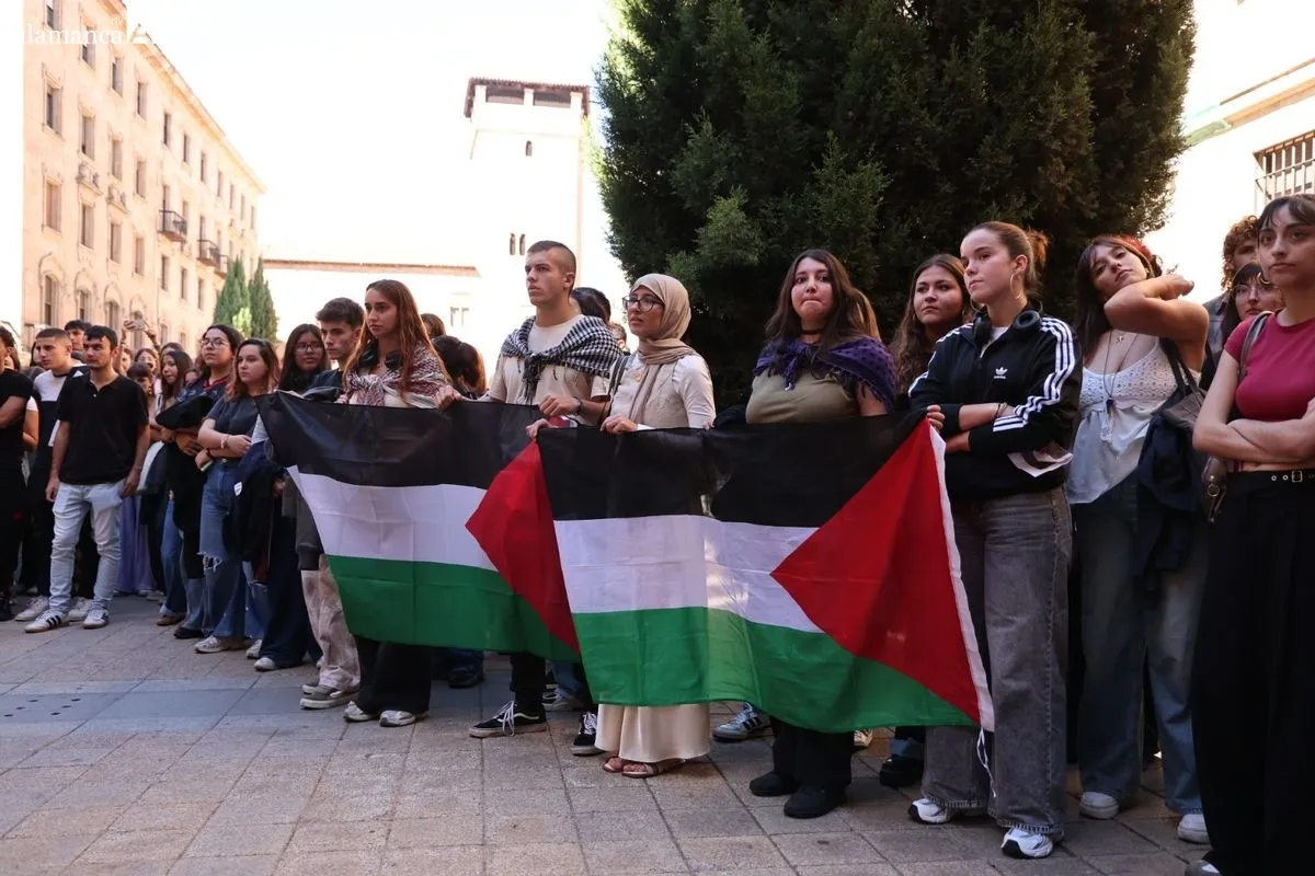 Manifestación de estudiantes en Salamanca contra el genocidio del pueblo palestino. Foto de David Sañudo