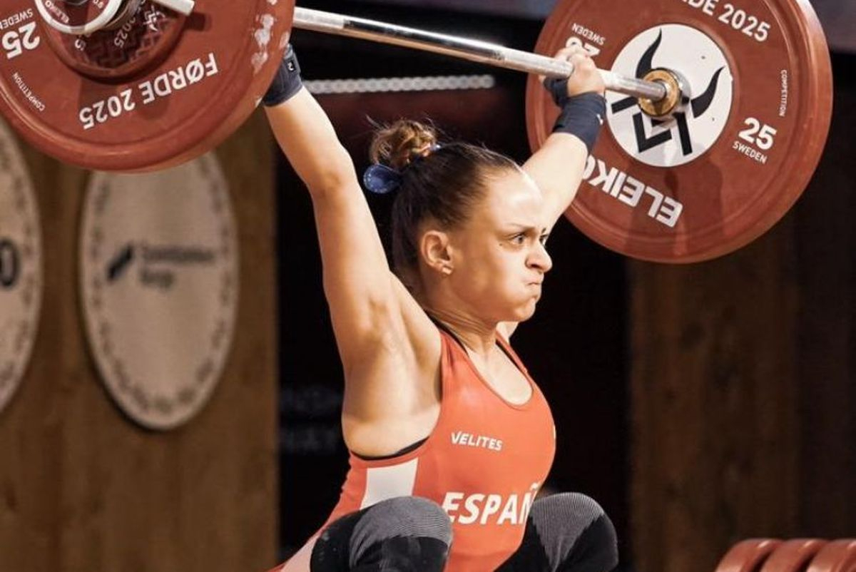 Marta García bate el récord de España de halterofilia en el Mundial