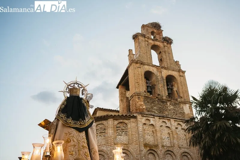 Foto 8 - Procesi&oacute;n de Santa Teresa de Jes&uacute;s y el Santo Brazo en Alba de Tormes