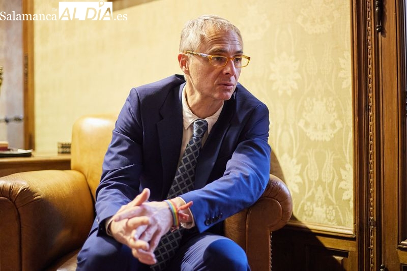 Ricardo Rivero: conferencia sobre Vitoria en Salamanca