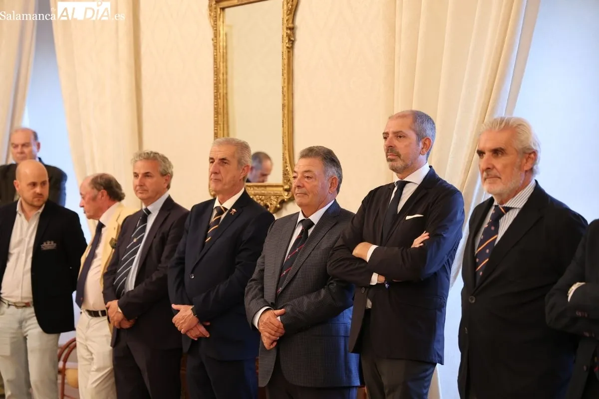La concejala de Deportes, Almudena Parres, ha recibido a participantes del Campeonato de España de Federaciones Autonómicas sub16 de golf. Foto: David Sañudo