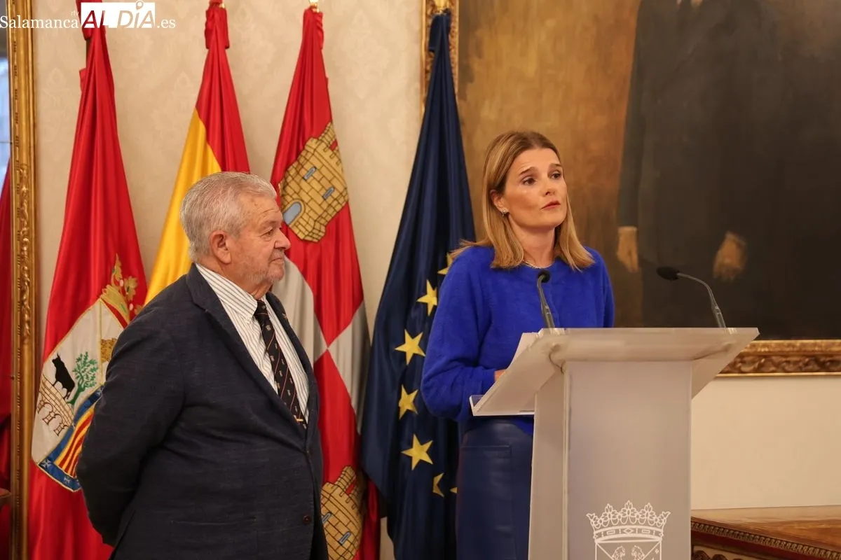 La concejala de Deportes, Almudena Parres, ha recibido a participantes del Campeonato de España de Federaciones Autonómicas sub16 de golf. Foto: David Sañudo
