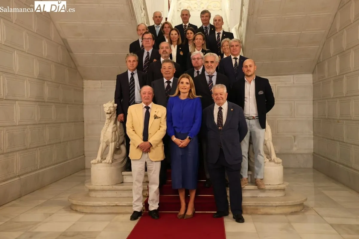 La concejala de Deportes, Almudena Parres, ha recibido a participantes del Campeonato de España de Federaciones Autonómicas sub16 de golf. Foto: David Sañudo