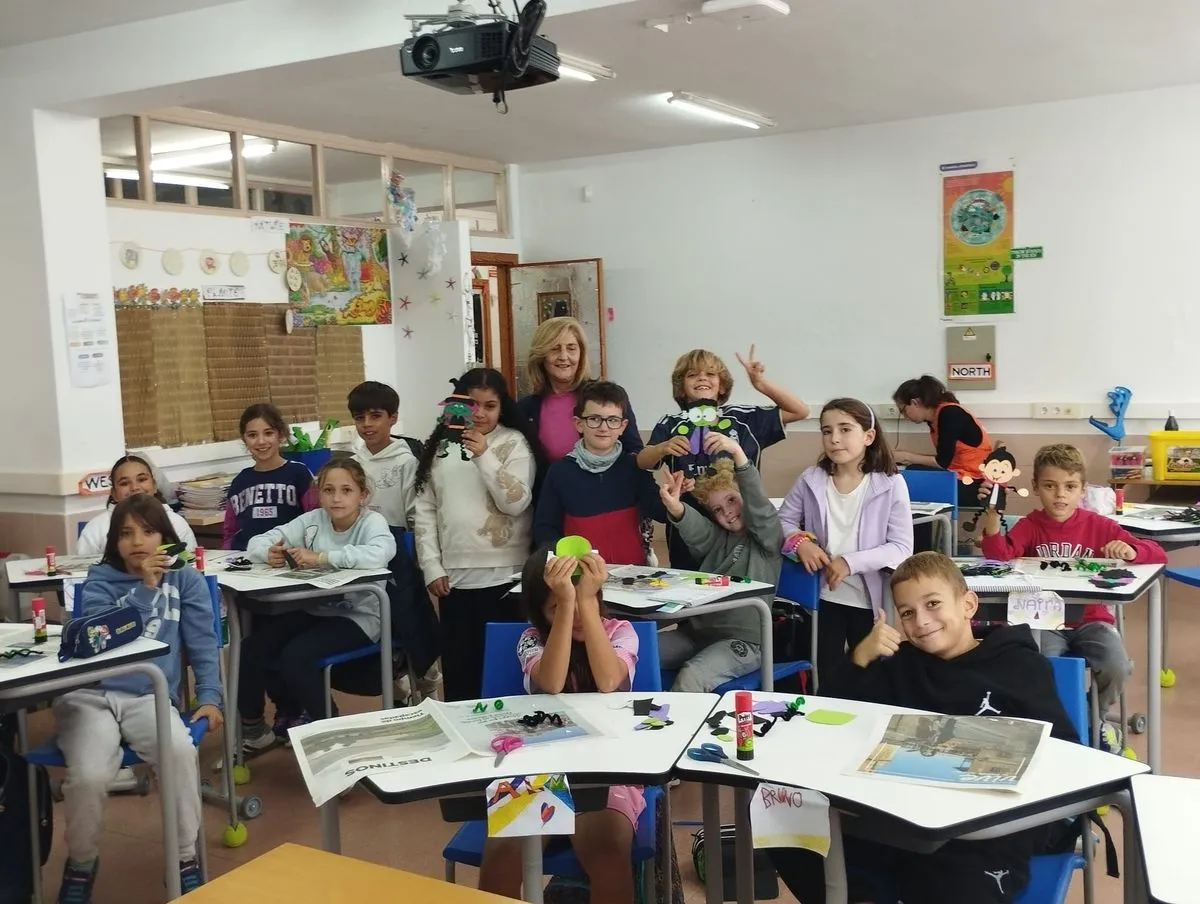Foto 2 - Escolares de Santa Marta se preparan para Halloween con un taller
