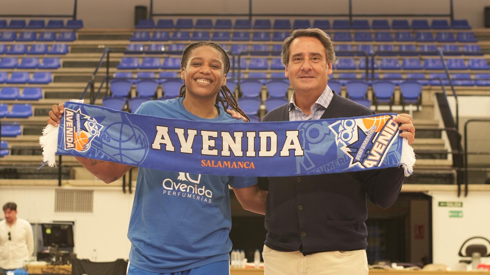 Shavonte Zellous, presentada como nueva líder de Perfumerías Avenida