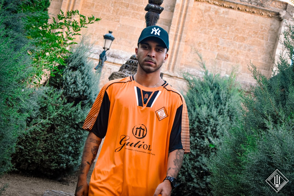 La UD Mirobrigense desvela la camiseta con la que jugará de local esta temporada