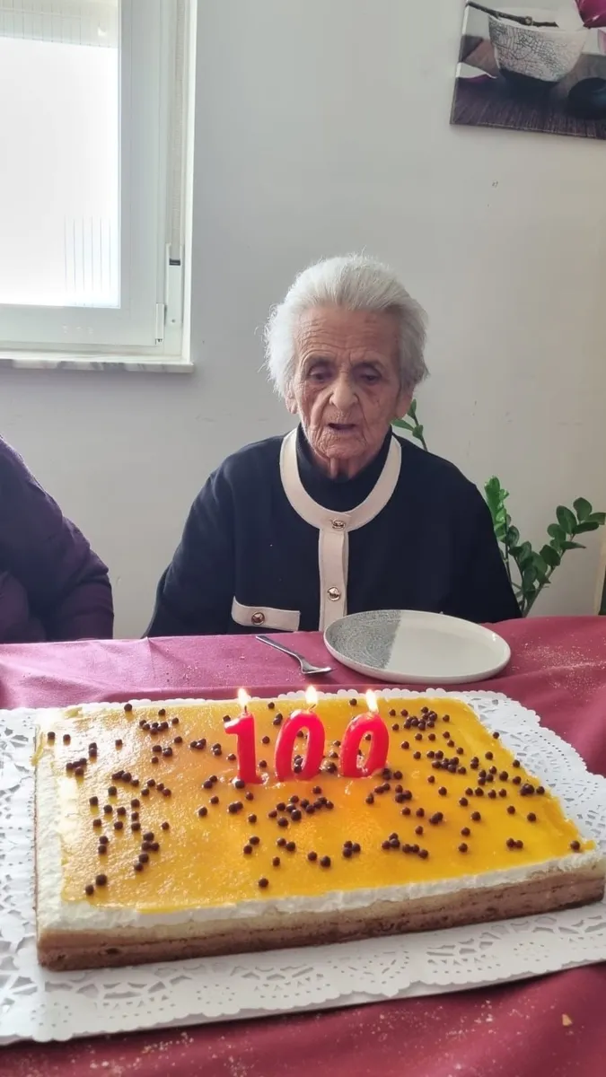 Gejo de los Reyes tiene a María de centenaria
