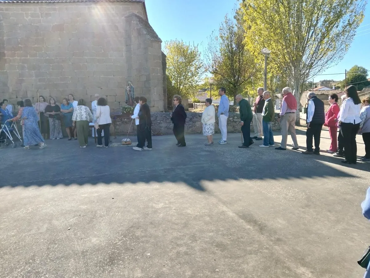 Celebración de la Virgen del Rosario en Cerralbo