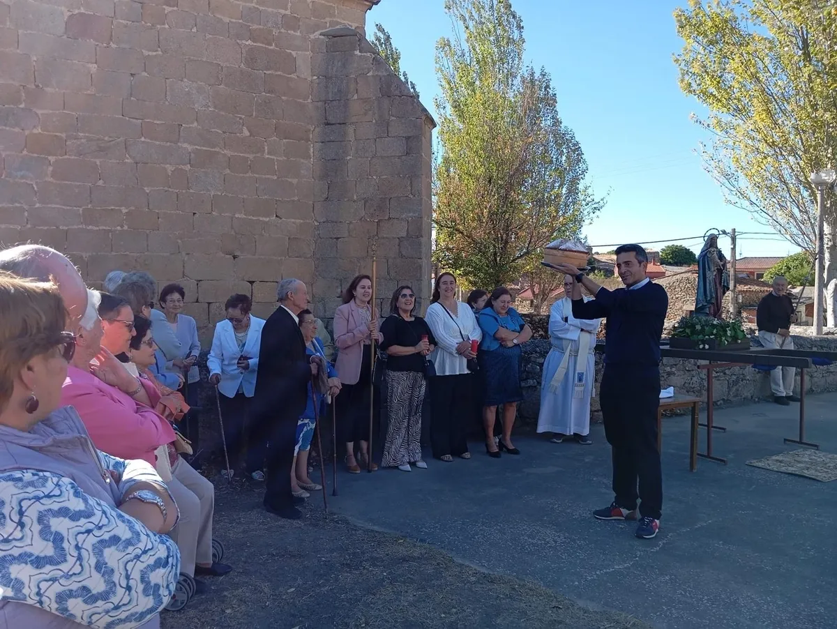 Celebración de la Virgen del Rosario en Cerralbo