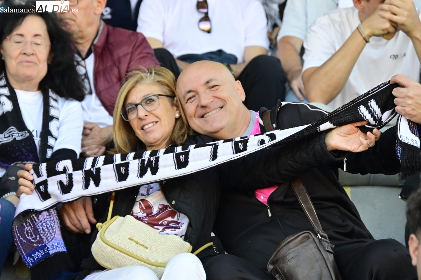 FOTOS | El Salamanca UDS se queda en Las Pistas y establece medidas de seguridad para evitar otra invasión de campo ante la Sarriana