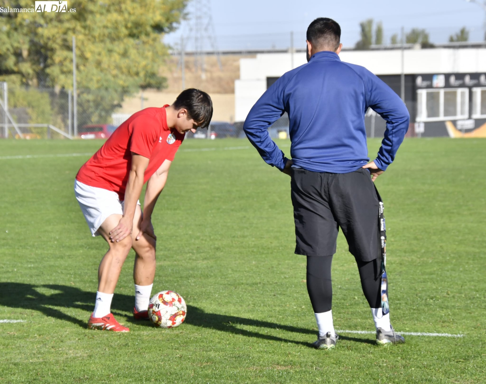 FOTOS | Carrasco se retira tras probarse y Servetti y Lara tampoco entrenan con el Salamanca UDS