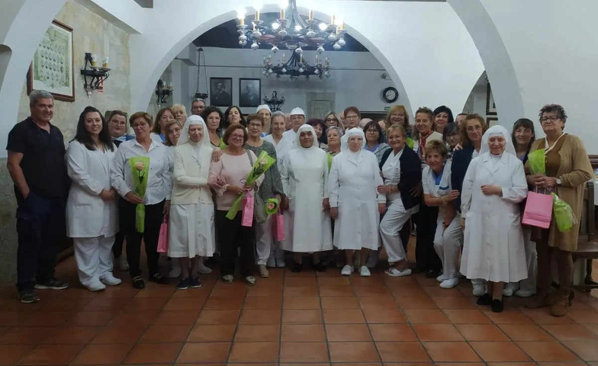 Foto 3 - El Hospital de la Pasi&oacute;n homenajea a los trabajadores que se han jubilado en los &uacute;ltimos a&ntilde;os