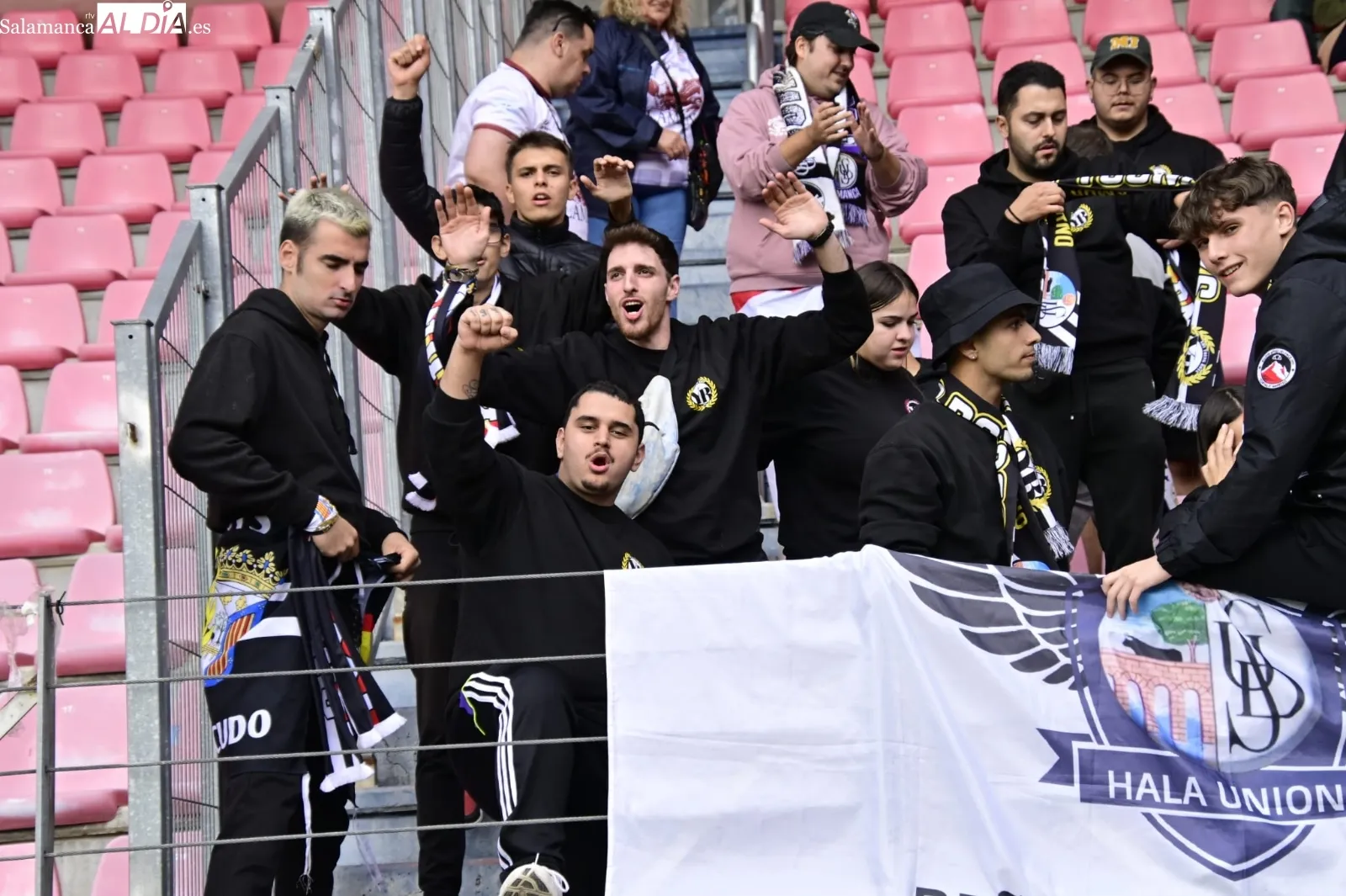 Foto 5 - FOTOS | El Salamanca UDS se duerme dos veces en Soria y pierde con el Numancia (3-1)
