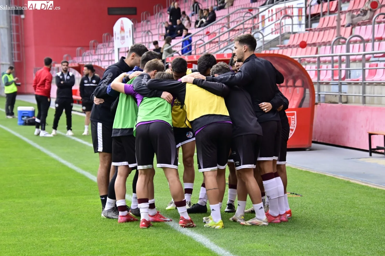 Foto 9 - FOTOS | El Salamanca UDS se duerme dos veces en Soria y pierde con el Numancia (3-1)