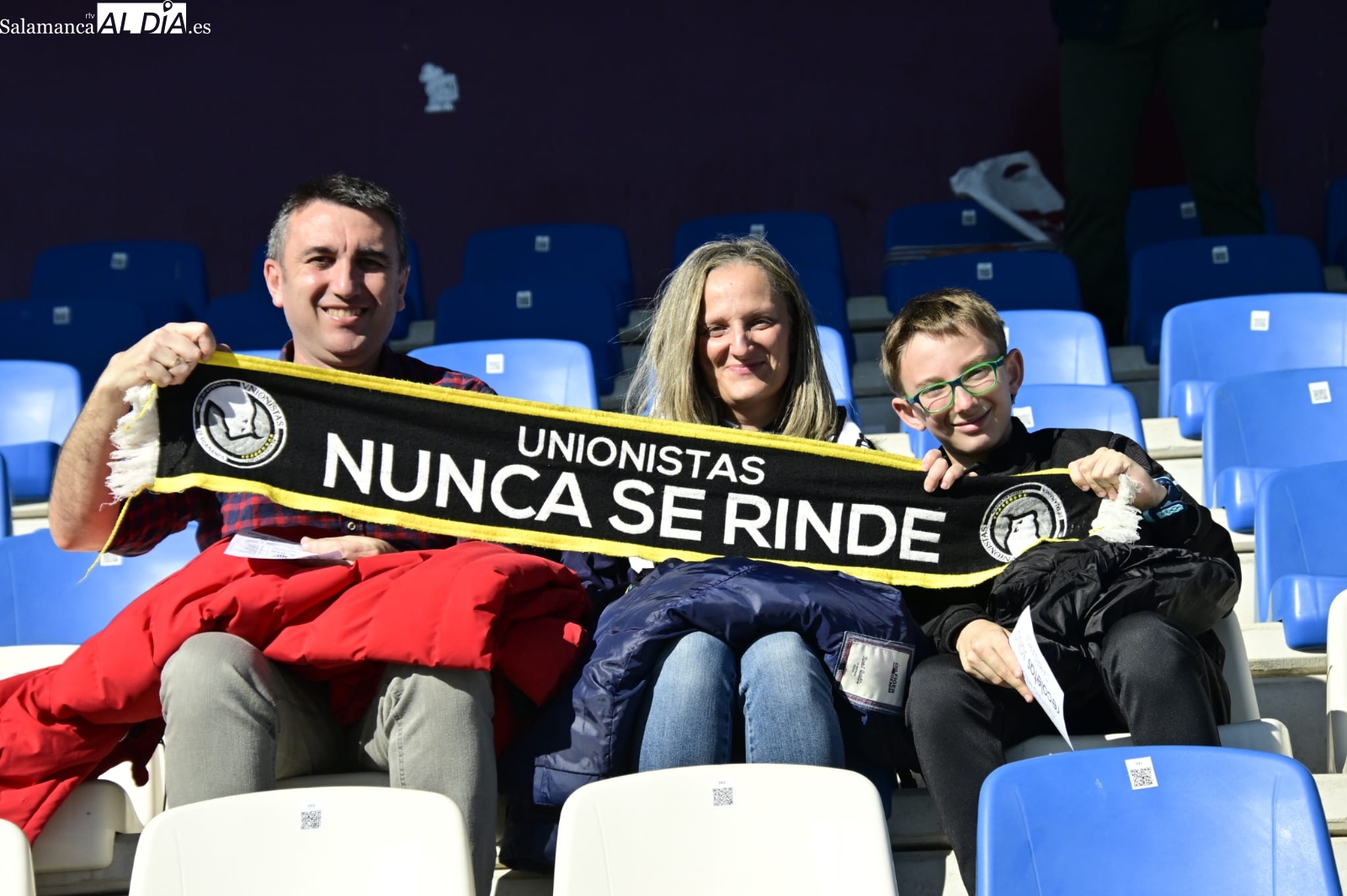 FOTOS | El Día del Peñista en el Unionistas - Lugo combate con El Clásico Madrid - Barça en las gradas del Reina Sofía